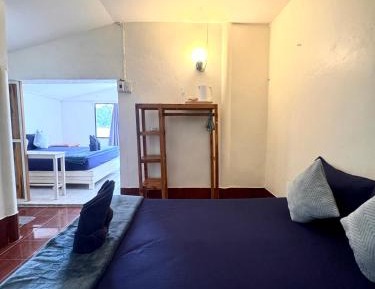 Standard Triple Room with Sea View