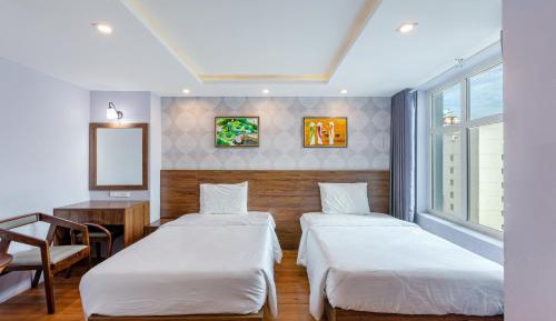 Superior Twin Room with City View
