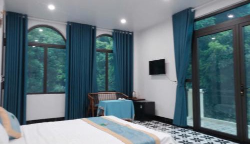 King Room with Balcony