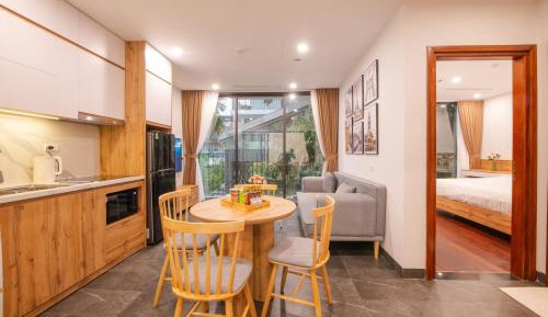 Two-Bedroom Deluxe Apartment with Garden View