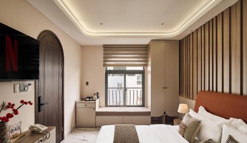 Queen Room