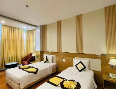 Superior Twin Room with City View