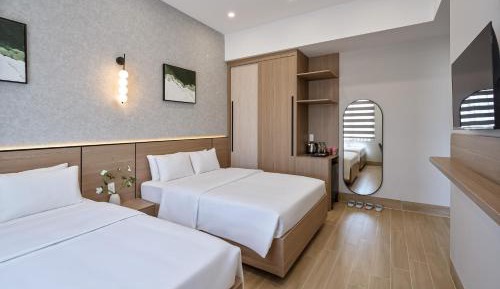 Twin Room with City View