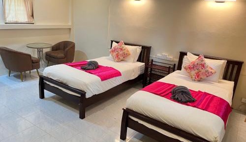 Standard Twin Room