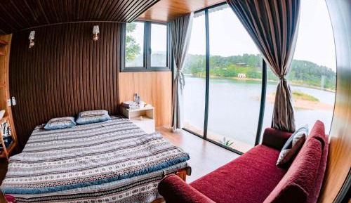 Bungalow - Water Front 