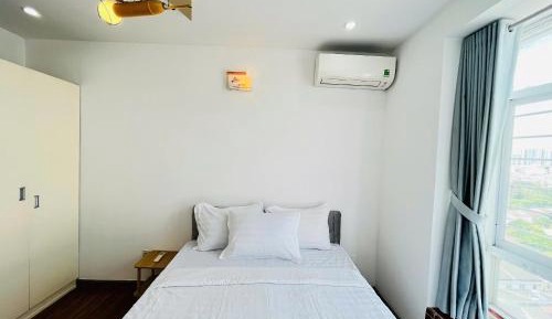Apartment with Park View