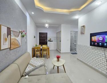 Apartment with Garden View