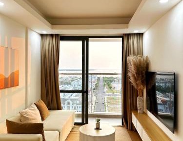 Two-Bedroom Deluxe Apartment with Ocean View