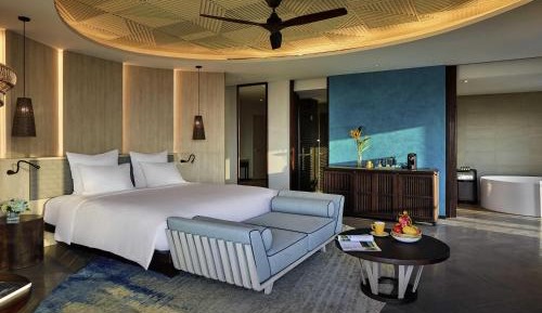 King Suite with Ocean View - Executive Privilege Pass