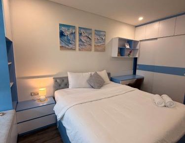 Three-Bedroom Deluxe Apartment