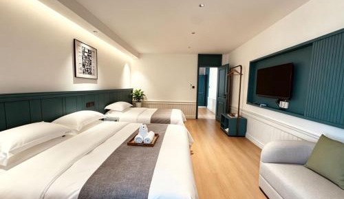 King Suite with Balcony