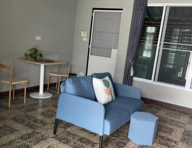 One-Bedroom Apartment - Non-Smoking