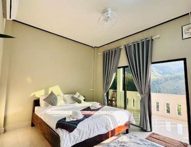 Double Room with Mountain View