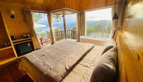 Bungalow - Water Front 