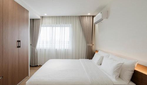 Three-Bedroom Apartment with View