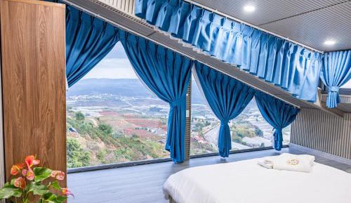 Double Room with Mountain View