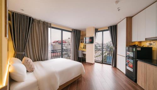 Studio with Balcony