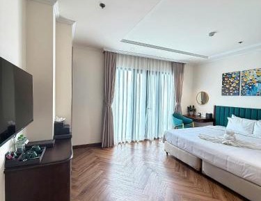 Junior Suite with Balcony