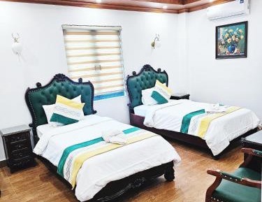 Twin Room with Mountain View