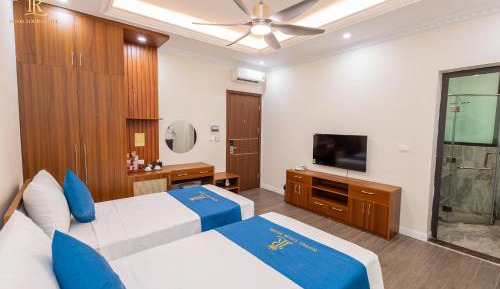 Deluxe Double or Twin Room