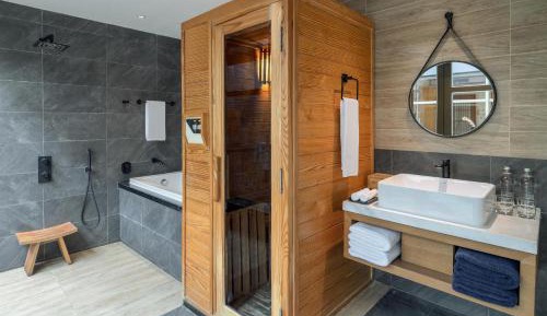 King Junior Suite with Private Onsen