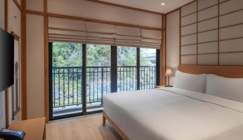 Three-Bedroom Villa with Private Onsen