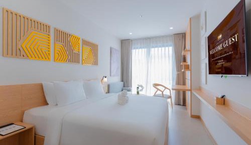 Deluxe King Room