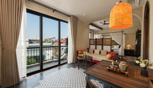 Apartment with City View
