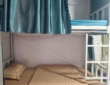 6-Bed Mixed Dormitory Room