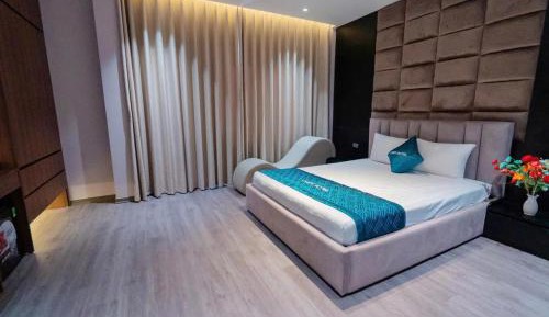 Large Double Room