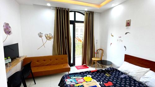 Three-Bedroom Apartment with Sea View