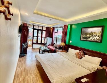 Deluxe Double Room (2 Adults + 1 Child)