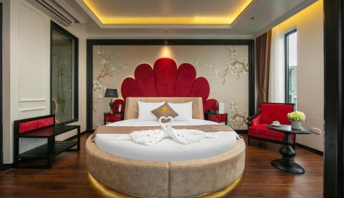 King Suite with Spa Bath
