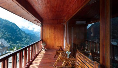 Bungalow with Patio