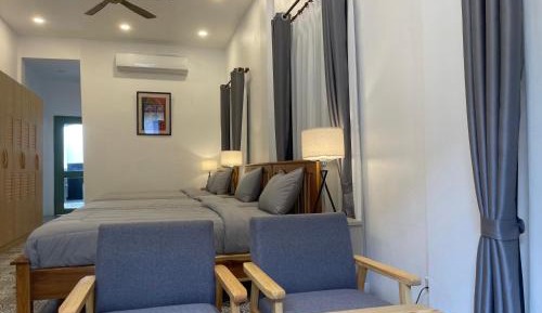 Deluxe King Suite