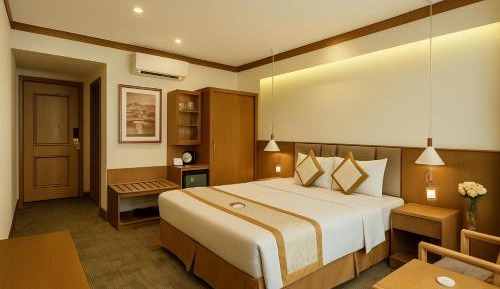 Deluxe Double Room with City View