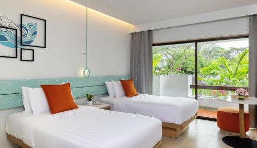 Premier Twin Room with Garden View