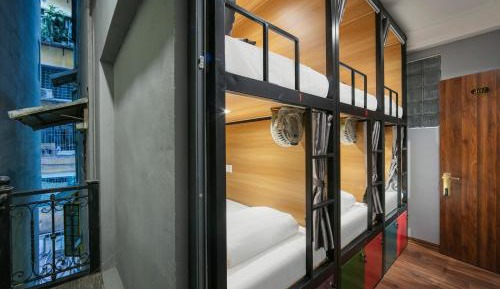 Bed in 6-Bed Mixed Dormitory Room