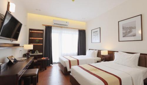 Premier Twin Room with Garden View