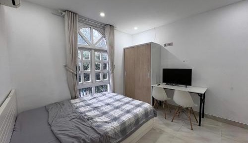 Studio with Balcony