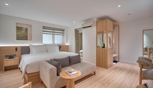 Economy Double or Twin Room