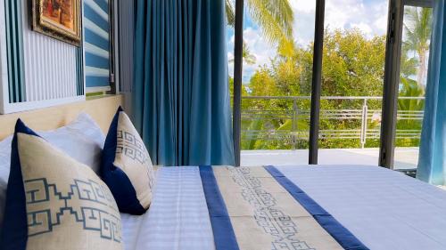 Deluxe Double Room with Garden View