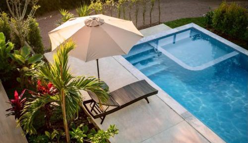 Deluxe Double Room with Pool View 