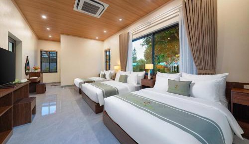 Deluxe Family Room