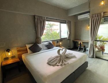 Superior King Room