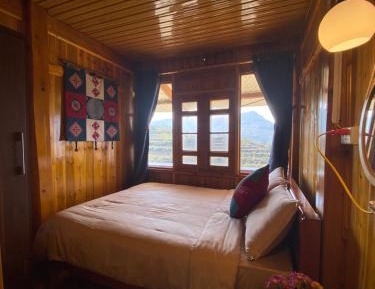 Double Room with Mountain View