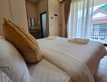 Double Room with Mountain View