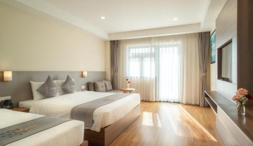 Triple Room with City View