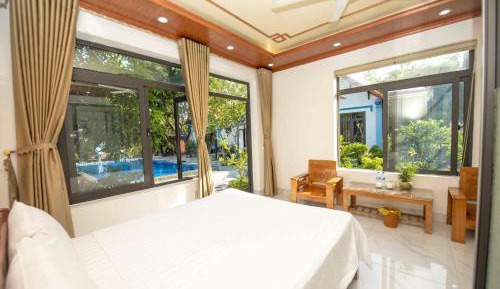 King Room with Pool View
