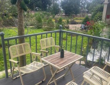 Bungalow with Patio